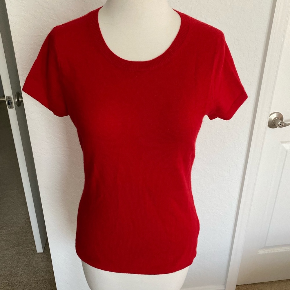 100% cashmere red fitted short sleeve sweater